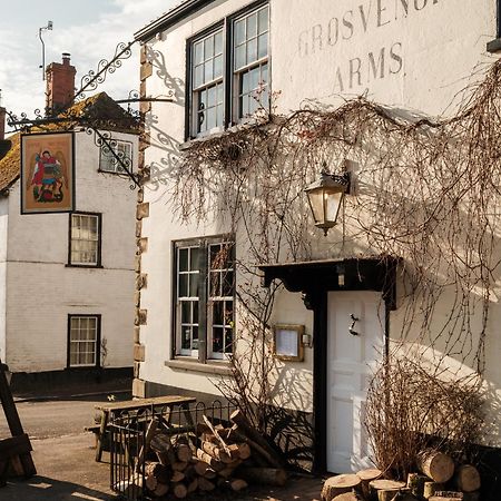 The Grosvenor Arms Hotel Hindon Exterior foto