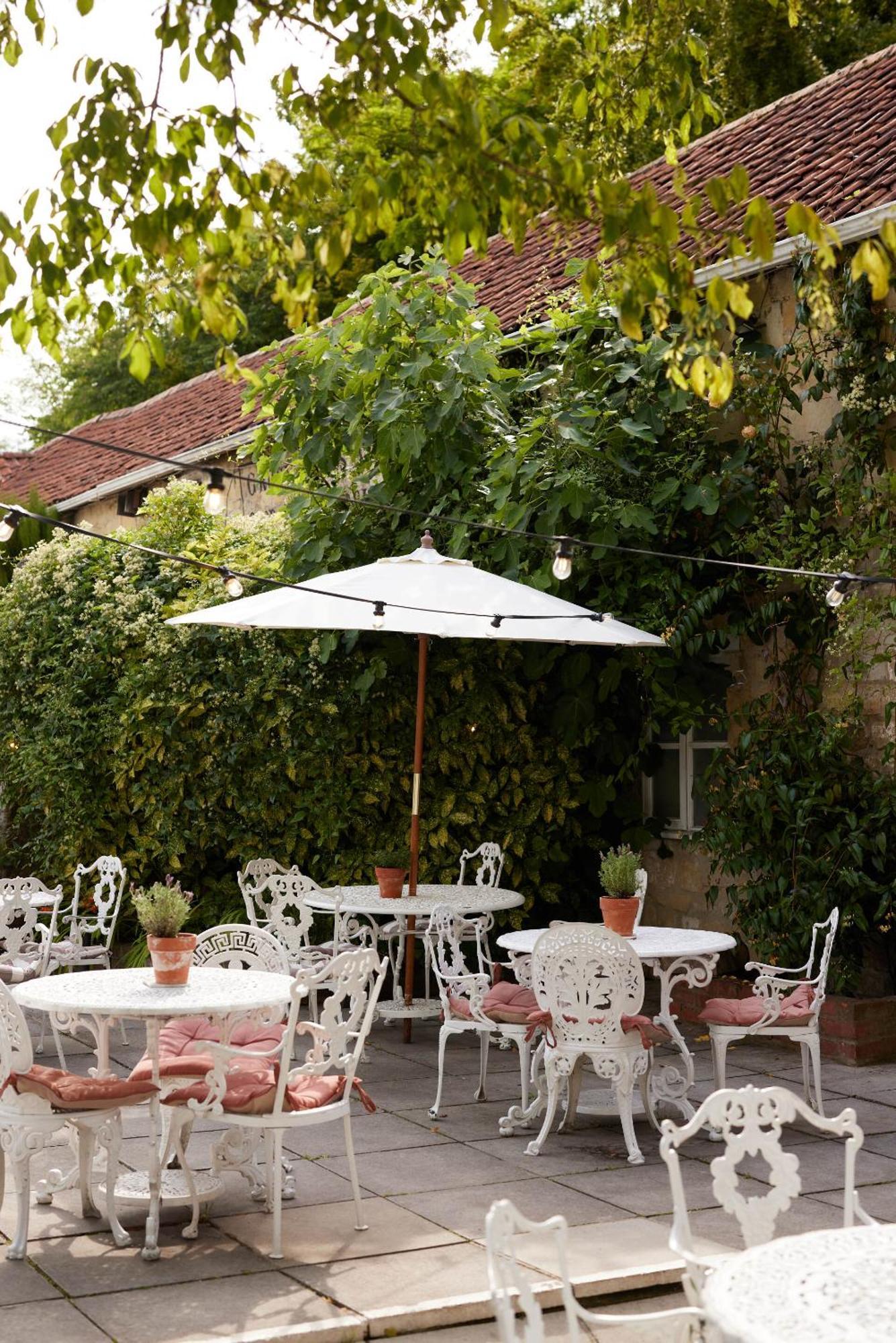 The Grosvenor Arms Hotel Hindon Exterior foto